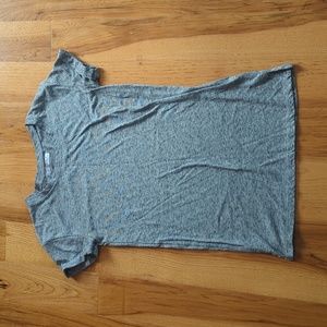 Heathered gray tee